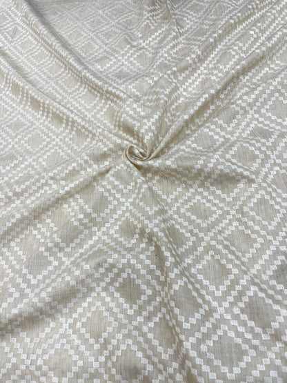 Munga Silk Embroidery Dyeable