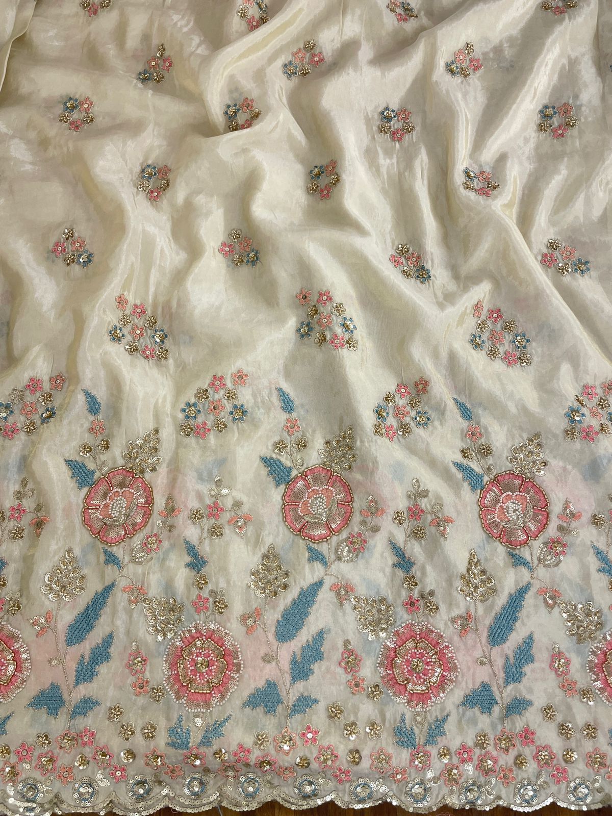 Tissue Beads Embroidery (44"Inch)