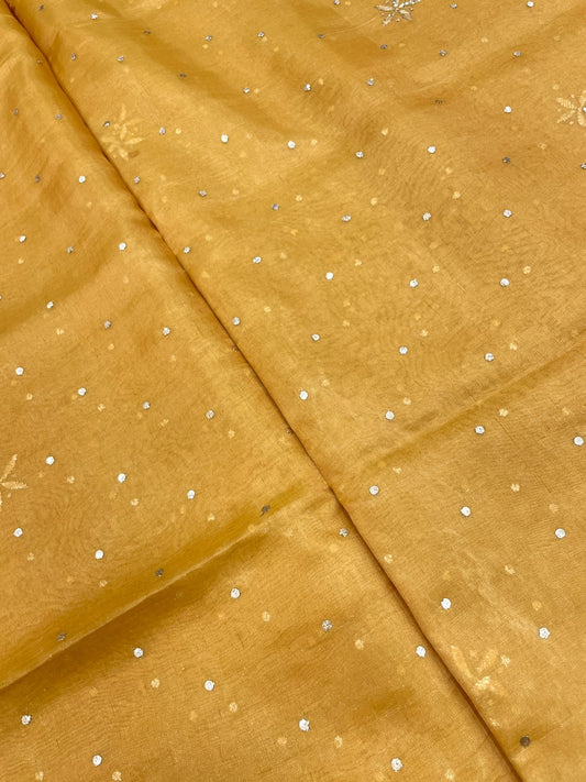 Pure Tissue With Hand Mukesh