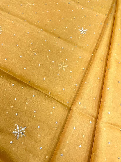 Pure Tissue With Hand Mukesh