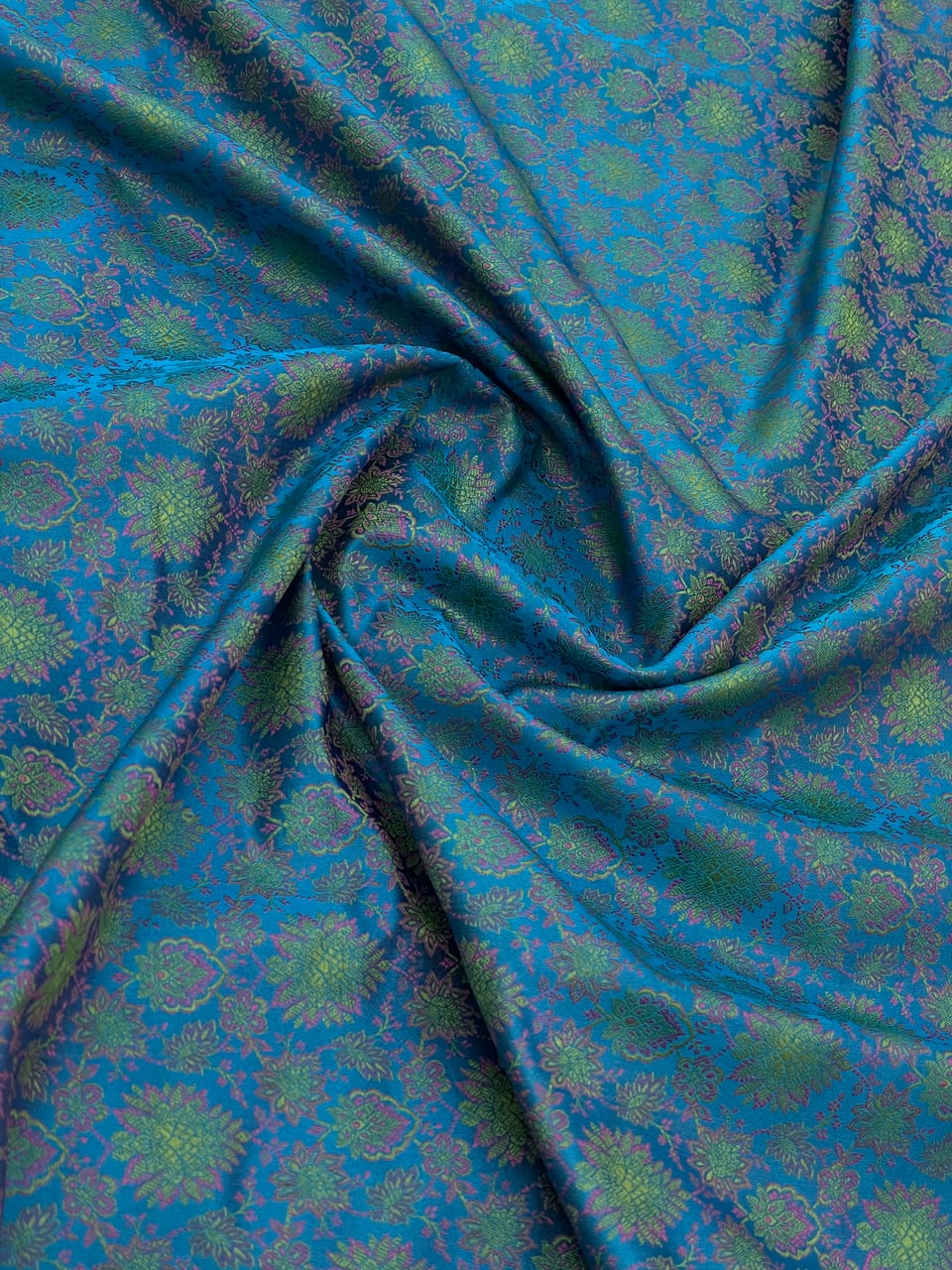 Banarasi Brocade (44"inch)
