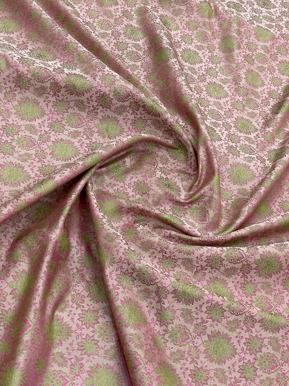 Banarasi Brocade (44"inch)