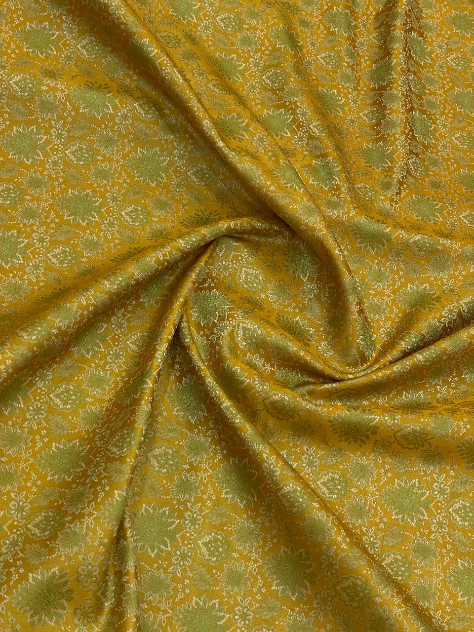 Banarasi Brocade (44"inch)