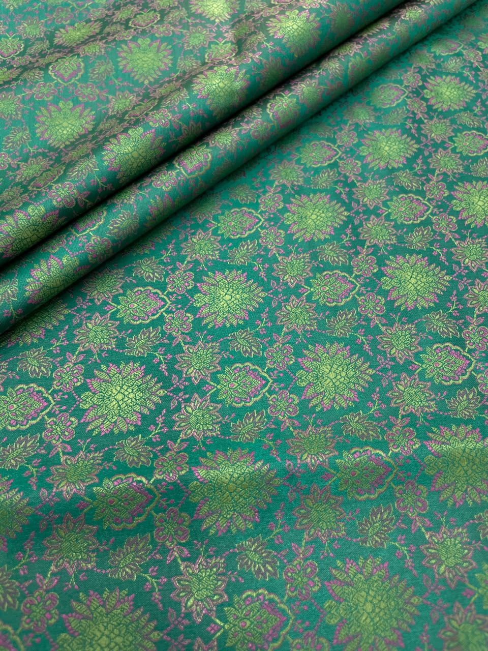 Banarasi Brocade (44"inch)