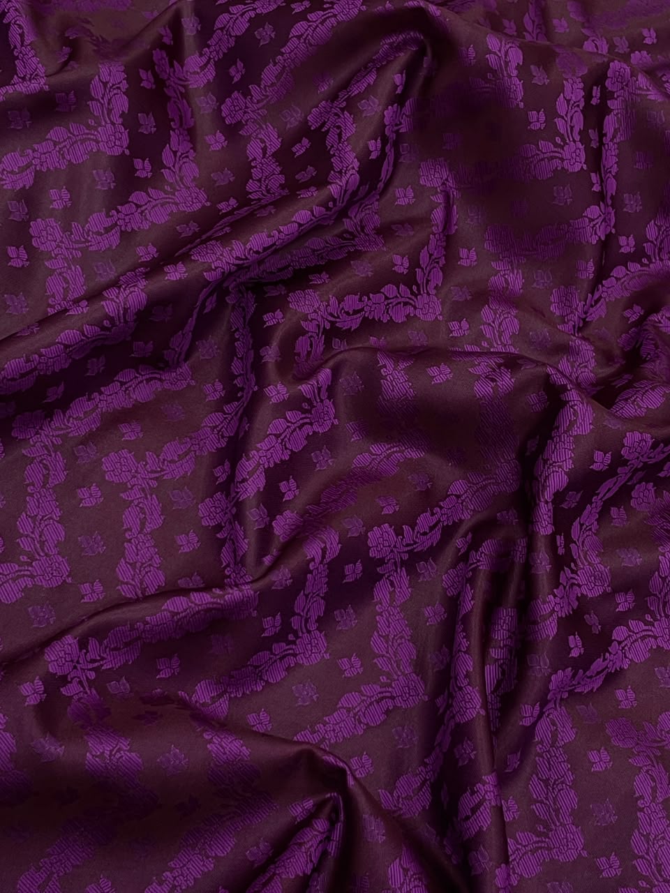 Banarasi Brocade (44"inch)