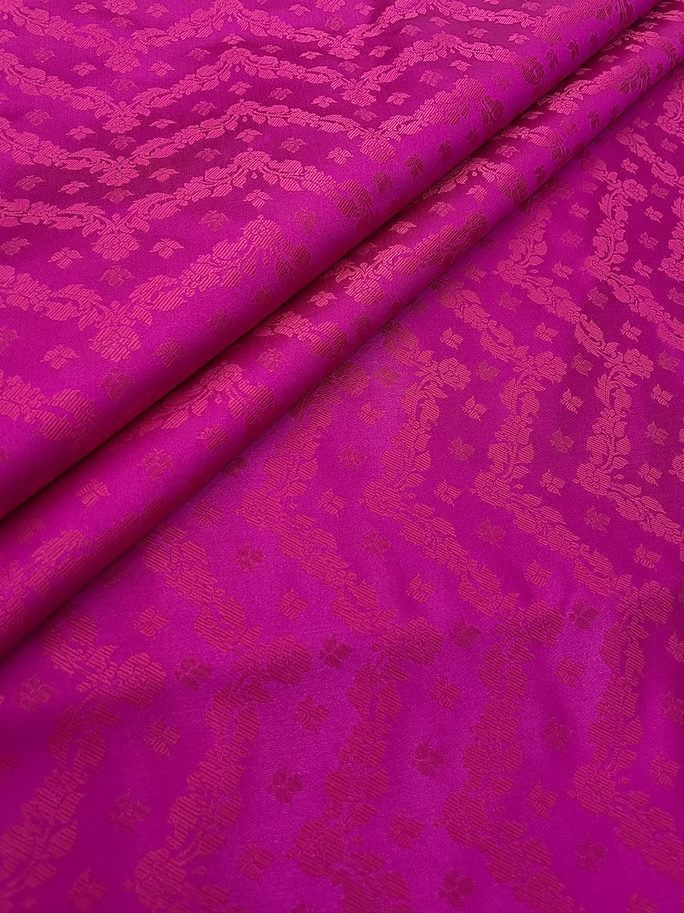 Banarasi Brocade (44"inch)