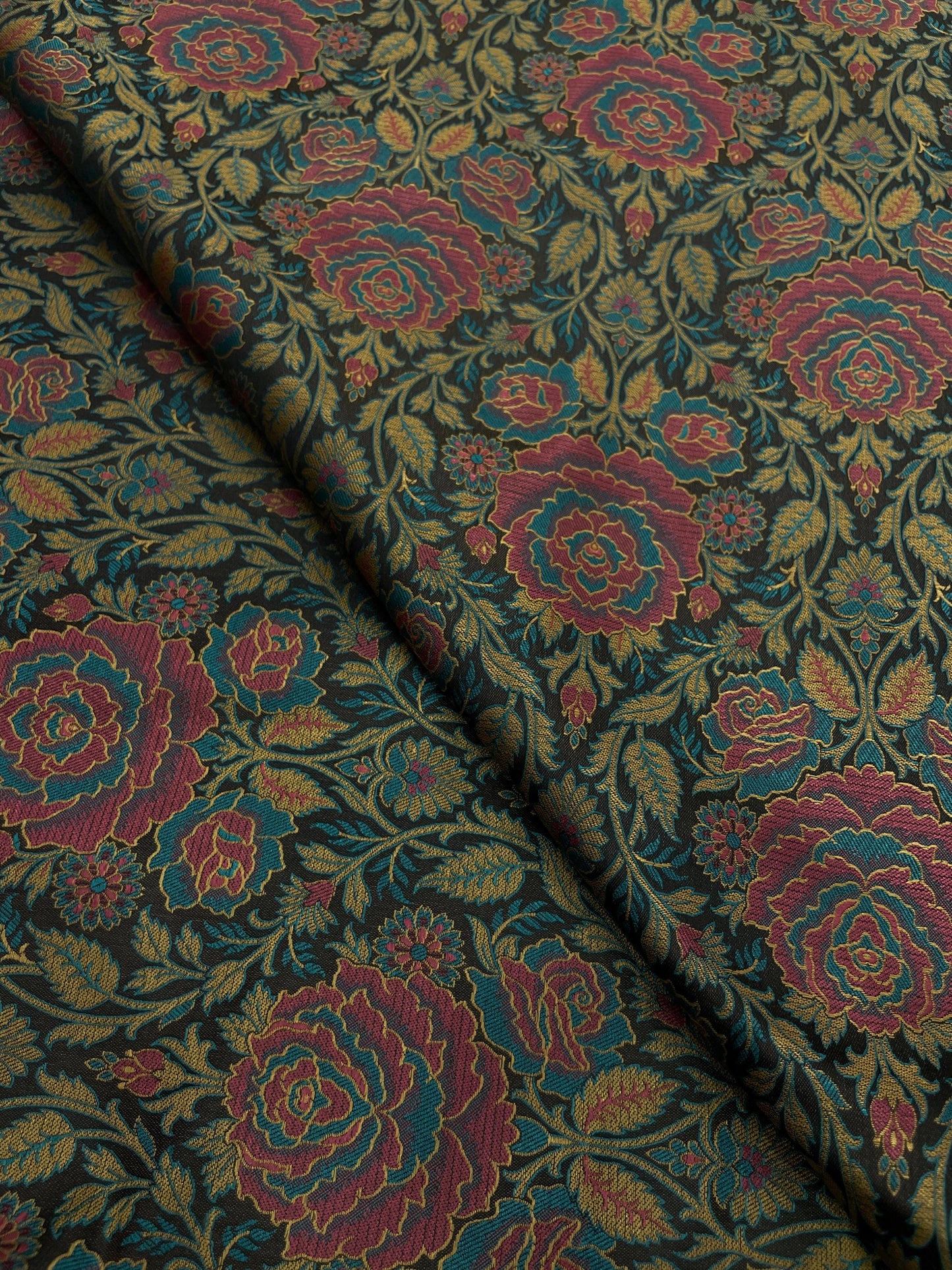 Banarasi Brocade (44"inch)