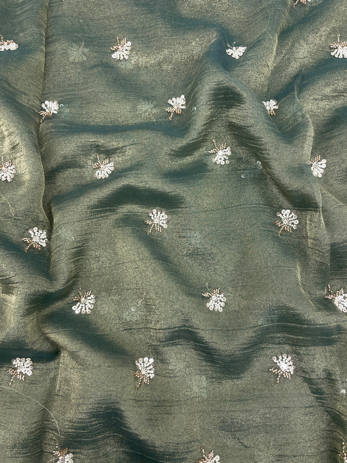 Crush Tissue Embroidery With Beads