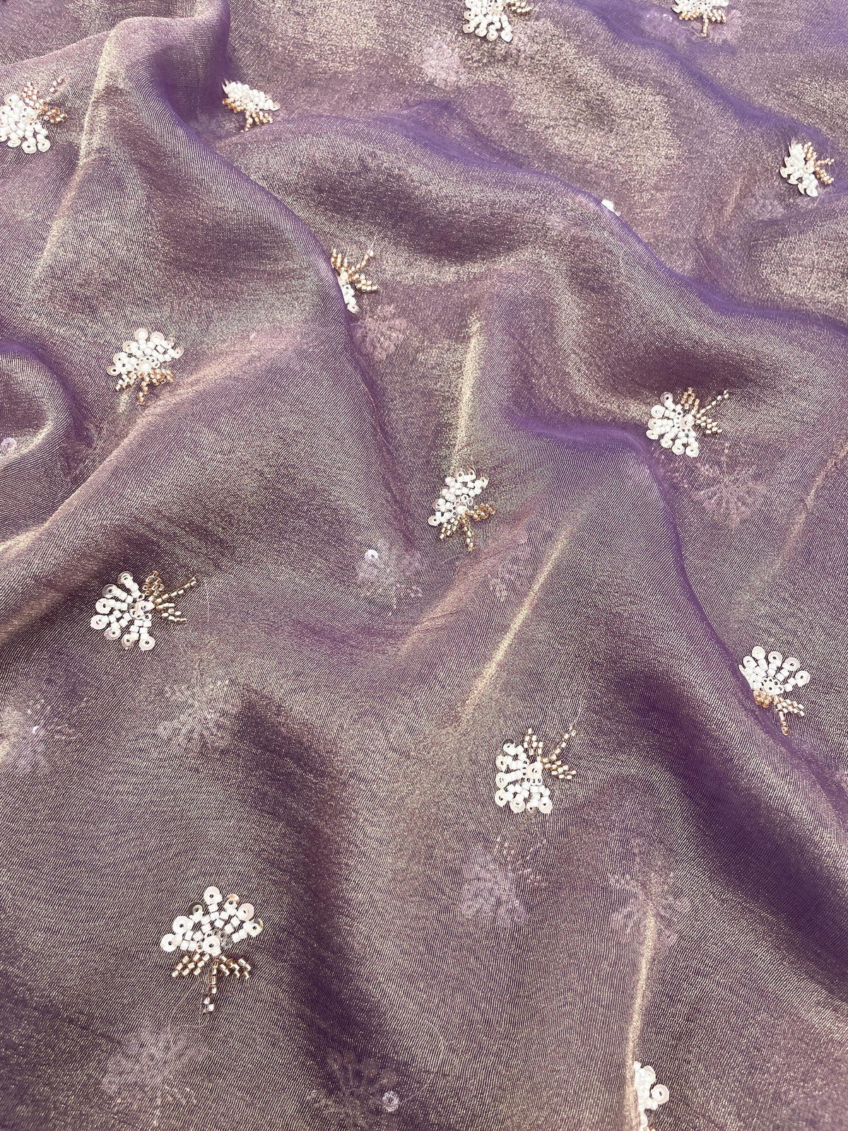Crush Tissue Embroidery With Beads