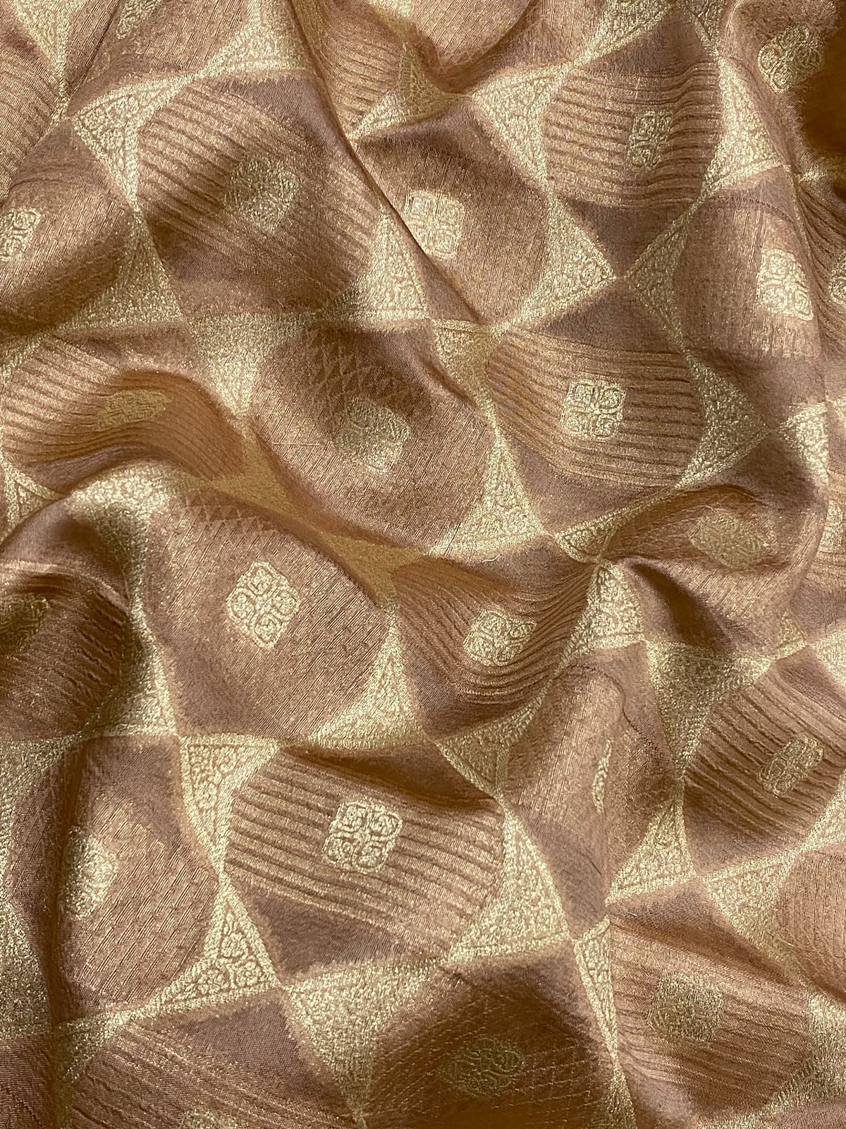 Pure TIssue Fancy Brocade (44"inch)