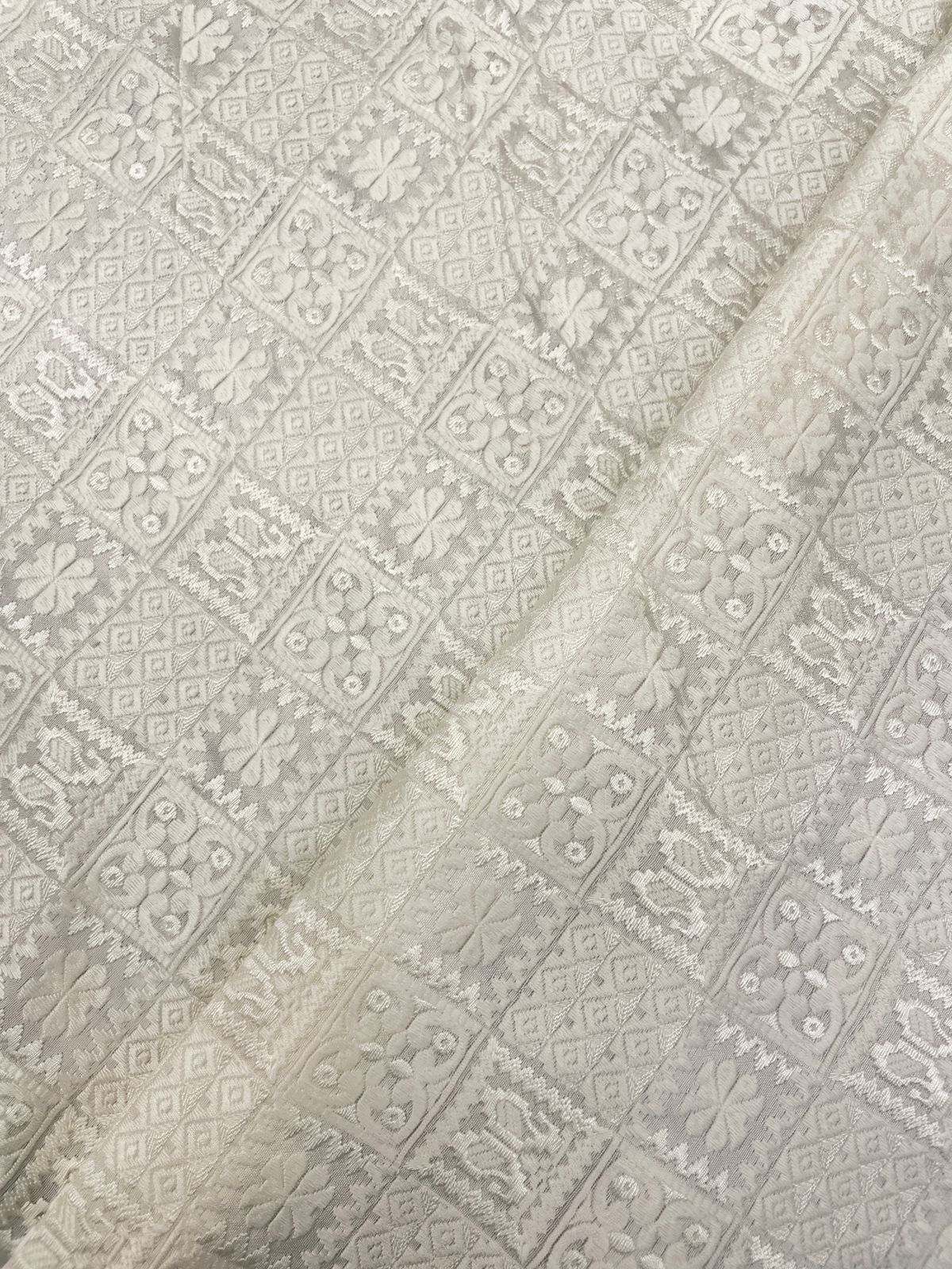 Mysore Silk Embroidery Dyeable