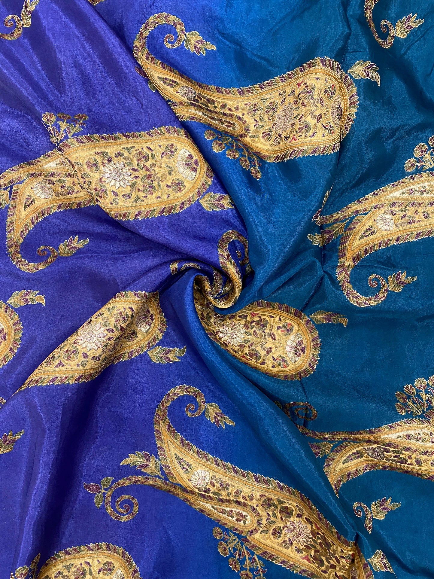 Banarasi Brocade Meena With Shaded