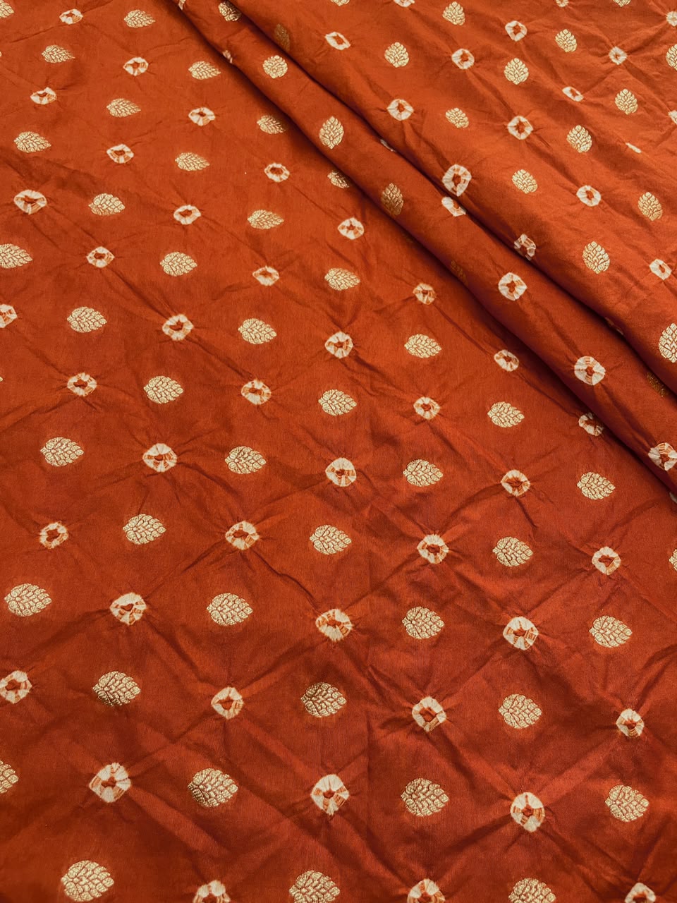 Banarasi Silk Zari Butti With Hand Bandhani(44'inch)