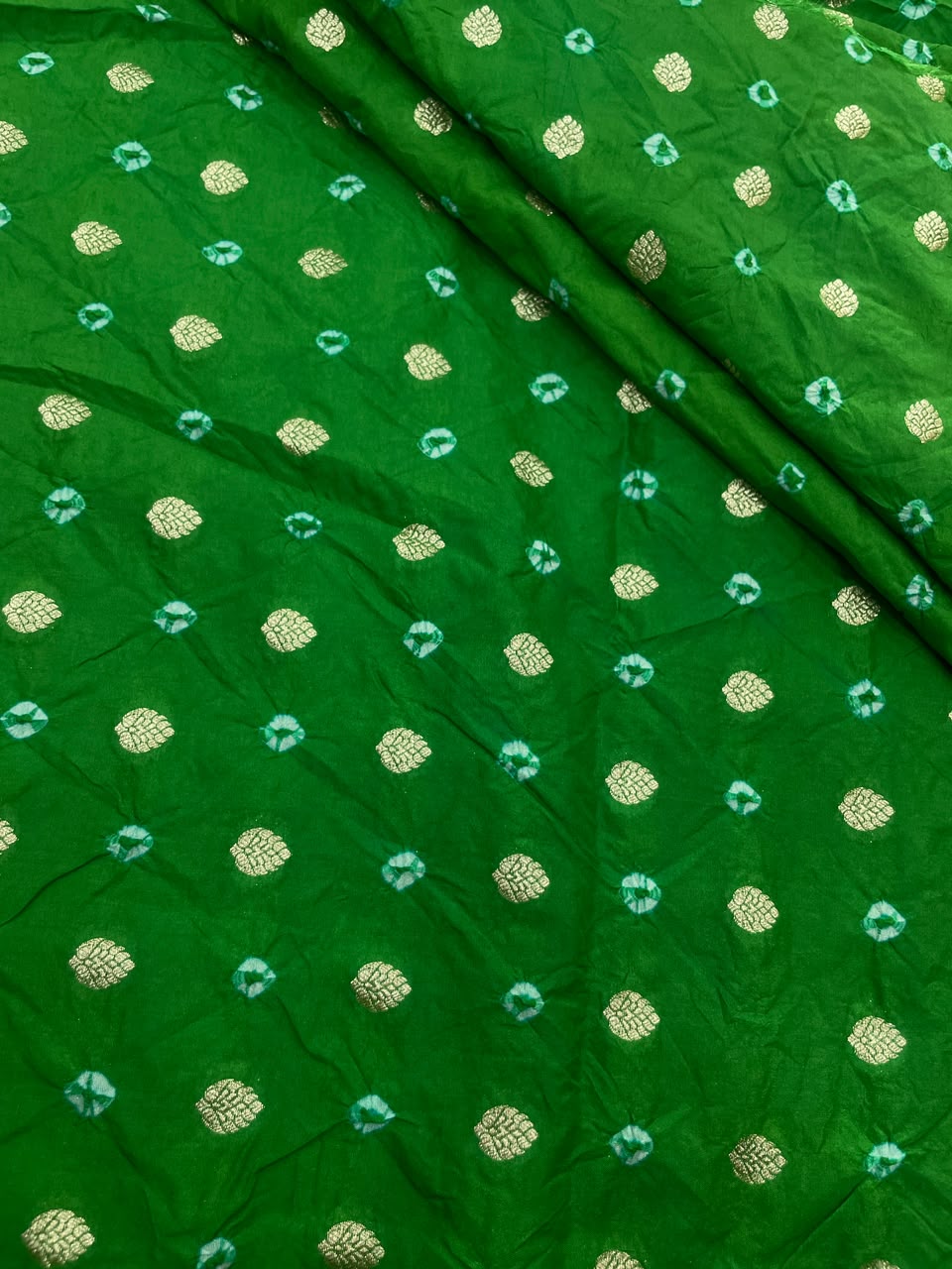 Banarasi Silk Zari Butti With Hand Bandhani(44'inch)