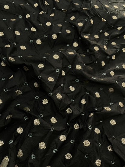 Banarasi Silk Zari Butti With Hand Bandhani(44'inch)