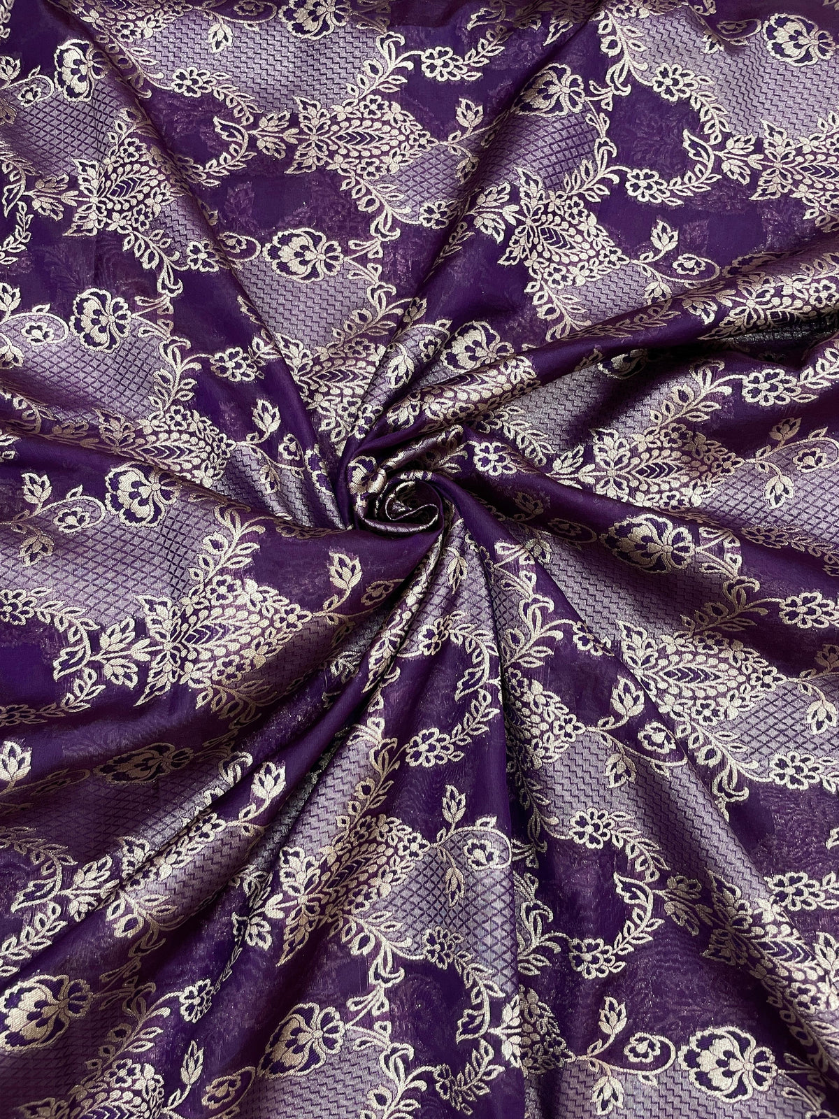 Banarasi Brocade (44'inch)