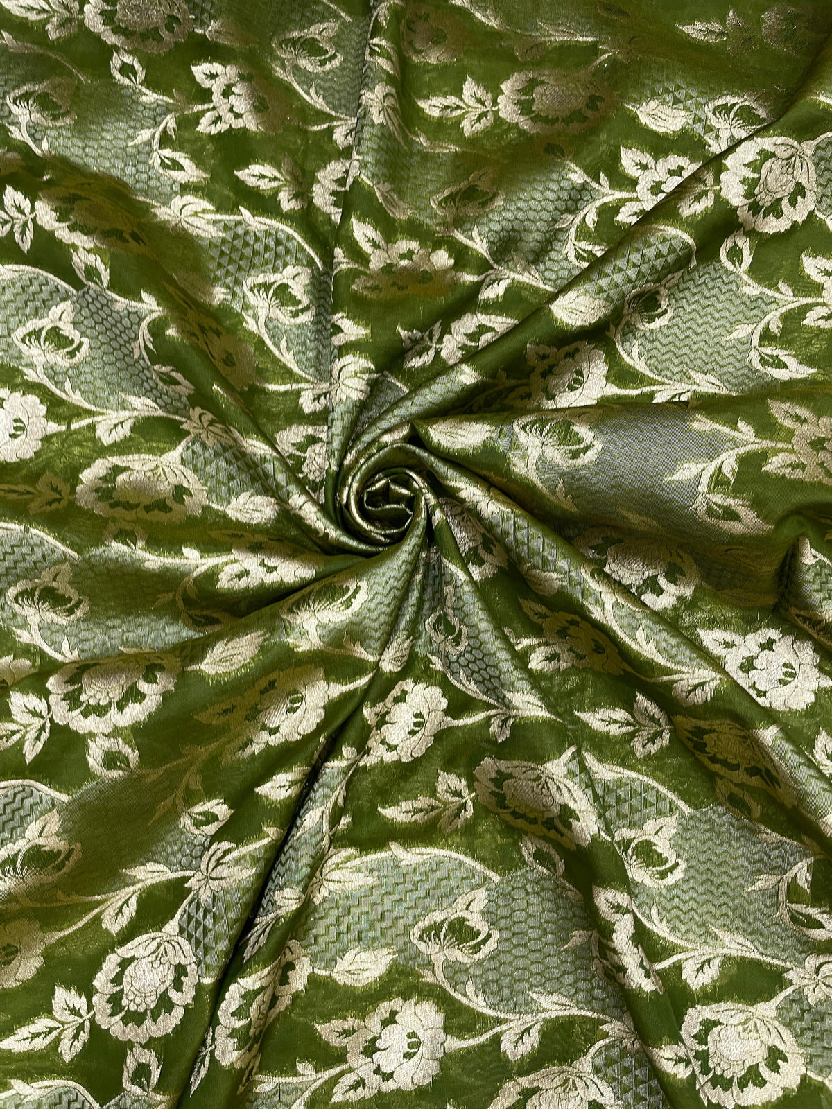Banarasi Brocade (44'inch)