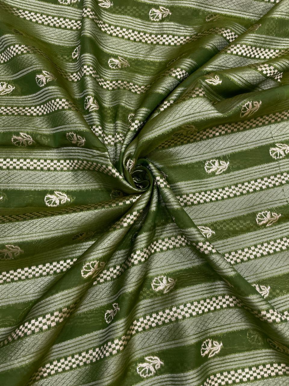 Banarasi Brocade (44'inch)
