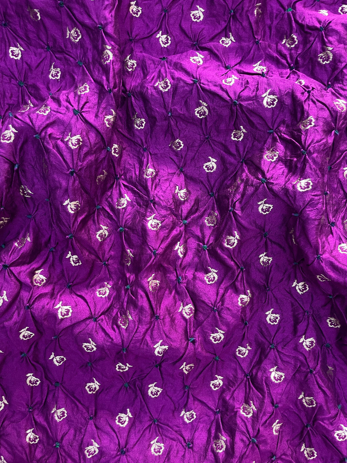 Pure banarasi silk zari butti with hand bandhani