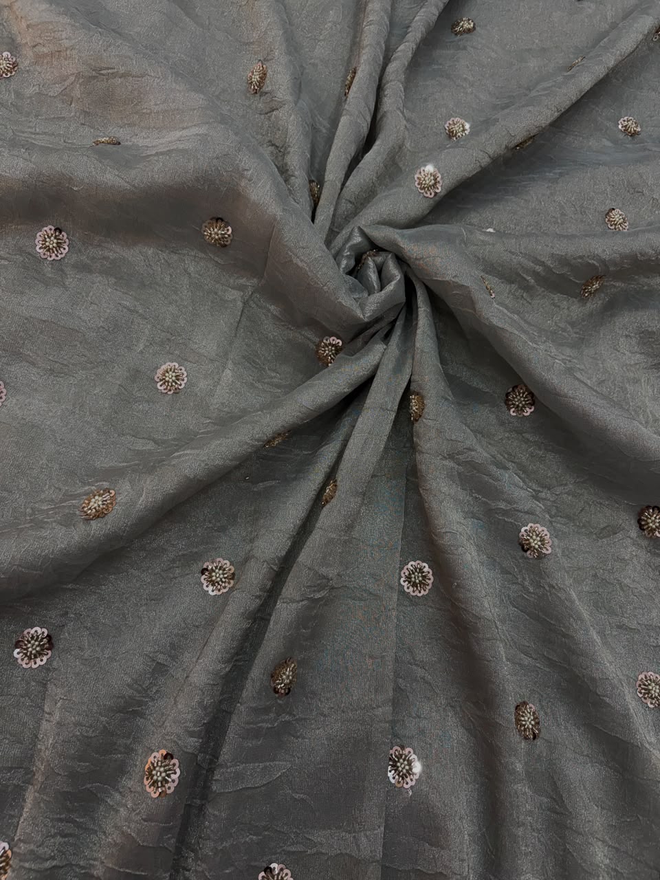 Kanjiwaram tissue embroidery