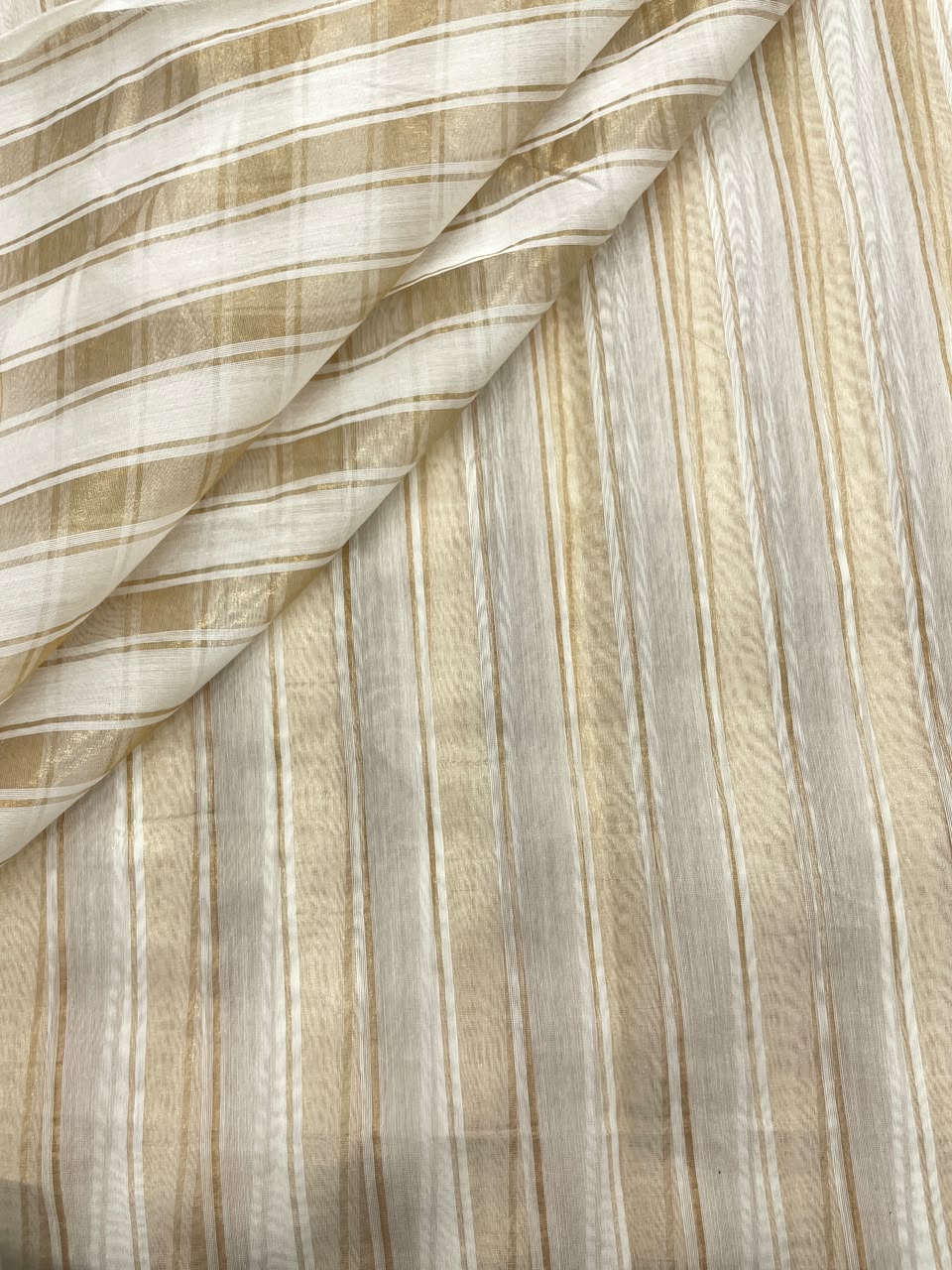 Dyeable Chanderi Tissue Stripes (44'inch)