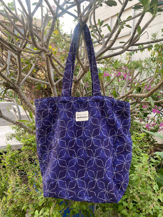 Classy Eco Friendly With Symmetrical Flower Printed Cloth Tote Bag